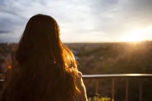 woman-enjoying-the-sunset
